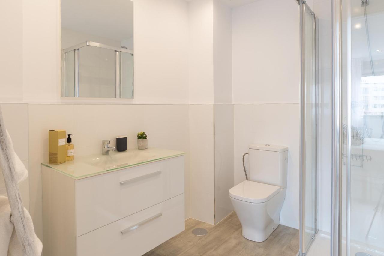 Urbe10 Angel Ganivet 2 Bedrooms Apartment Málaga Eksteriør bilde