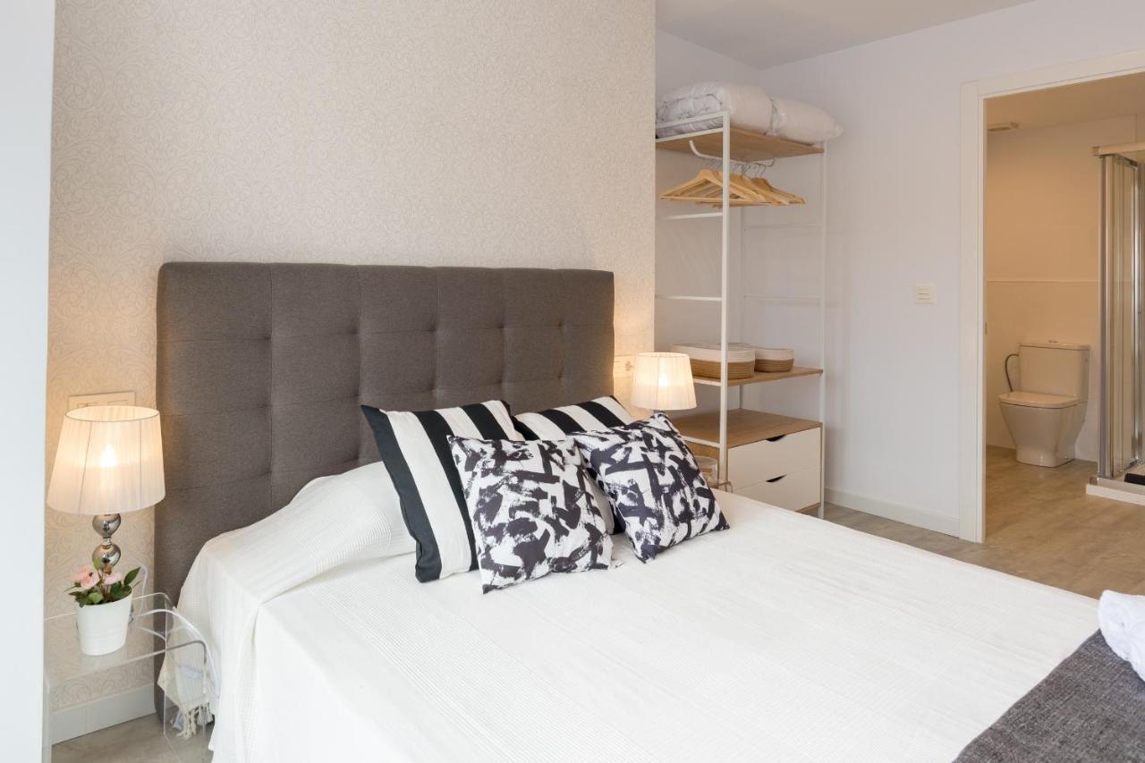 Urbe10 Angel Ganivet 2 Bedrooms Apartment Málaga Eksteriør bilde