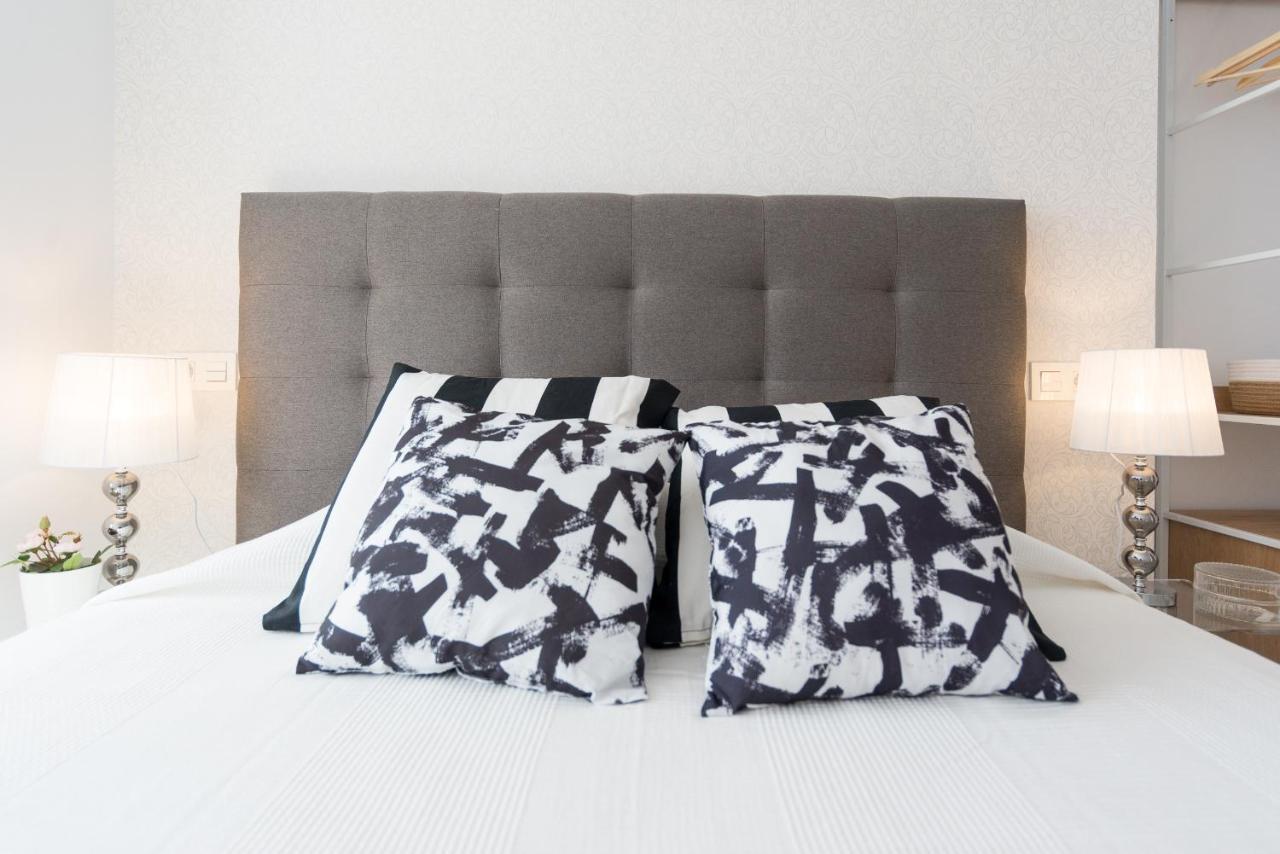 Urbe10 Angel Ganivet 2 Bedrooms Apartment Málaga Eksteriør bilde